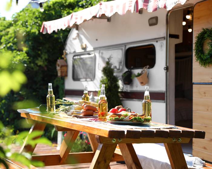 Kochen unterwegs: einfache, schmackhafte Campingrezepte mit Pomìto-Touch