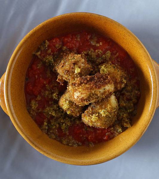 Hühnerbrust mit Tomatensauce nach der Art der Romagna