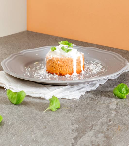 Flan mit Tomatensauce