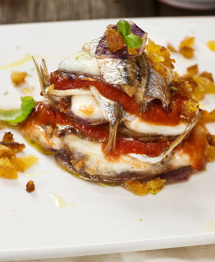 Kartoffelauflauf mit Sardellen